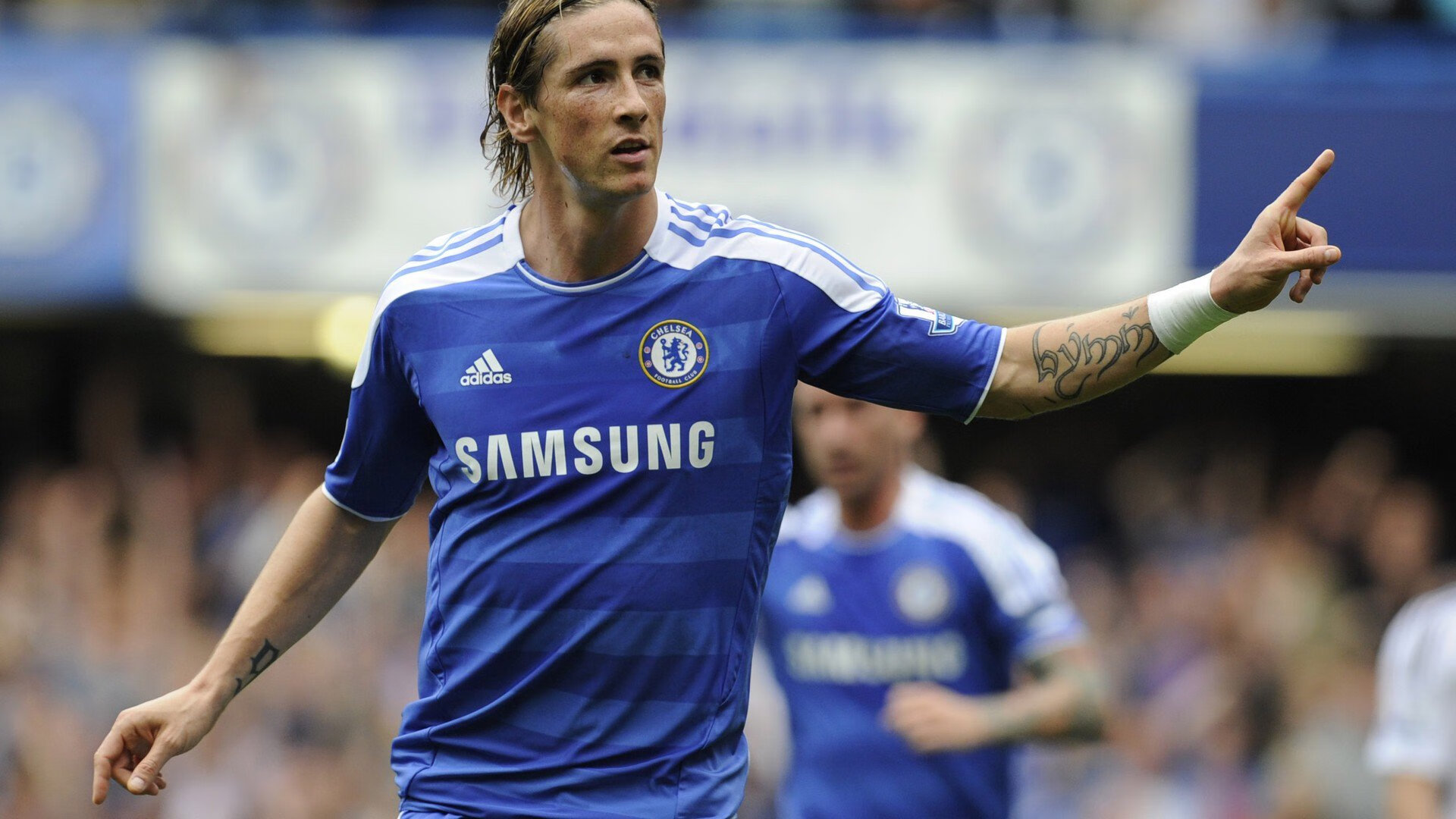 一场1-1!让英超争四乱了:桑德兰3轮不败进前四,2大黑马搅局,英甲桑德兰直播